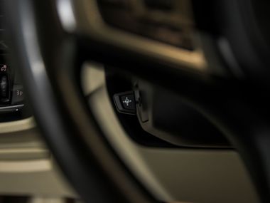 BMW 5 серия 2019 года, 93 716 км - вид 8