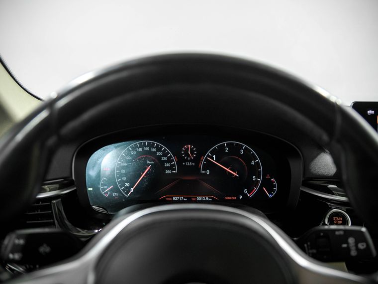 BMW 5 серия 2019 года, 93 716 км - вид 7