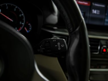 BMW 5 серия 2019 года, 93 716 км - вид 11