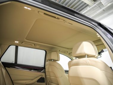 BMW 5 серия 2019 года, 93 716 км - вид 20