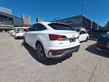 Audi Q5L 2022 года, 24 000 км - вид 5