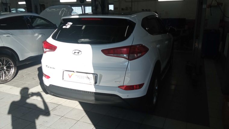 Hyundai Tucson 2015 года, 175 967 км - вид 3