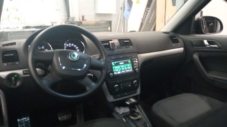 Skoda Yeti 2012 года, 223 490 км - вид 5