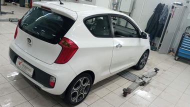 KIA Picanto 2011 года, 150 000 км - вид 3