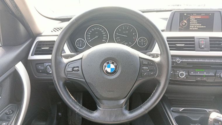 BMW 3 серия 2016 года, 108 778 км - вид 9