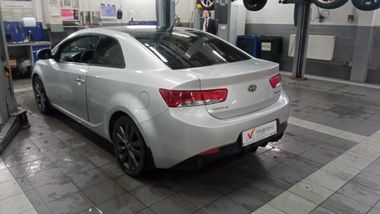 KIA Cerato 2010 года, 249 272 км - вид 4