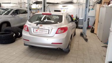 Geely Emgrand Ec7 2013 года, 122 815 км - вид 3