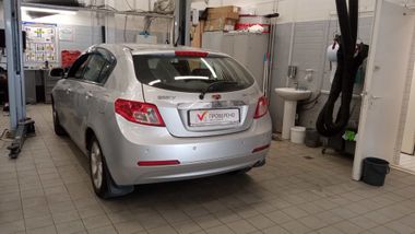 Geely Emgrand Ec7 2013 года, 122 815 км - вид 4