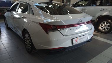 Hyundai Elantra 2021 года, 346 080 км - вид 4