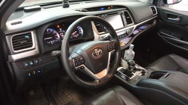 Toyota Highlander 2014 года, 190 400 км - вид 5