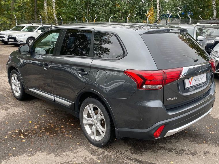 Mitsubishi Outlander 2015 года, 142 437 км - вид 7