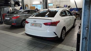 Hyundai Solaris 2021 года, 310 975 км - вид 3