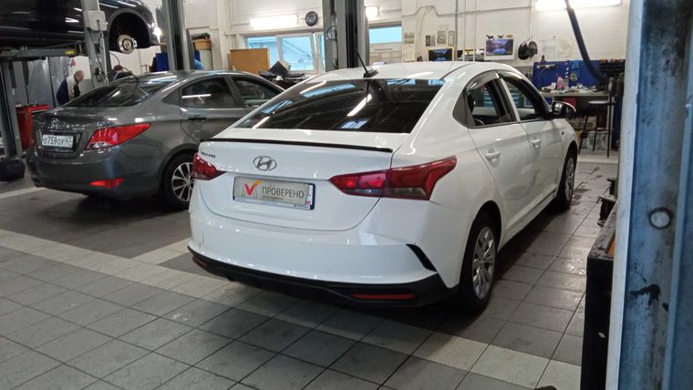 Hyundai Solaris 2021 года, 310 975 км - вид 4