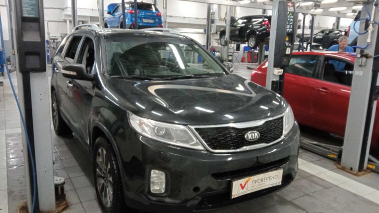 KIA Sorento 2015 года, 108 081 км - вид 3