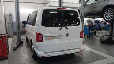 Volkswagen Caravelle 2018 года, 196 309 км - вид 3