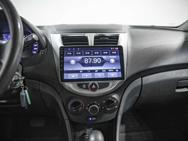 Hyundai Solaris 2013 года, 154 402 км - вид 9