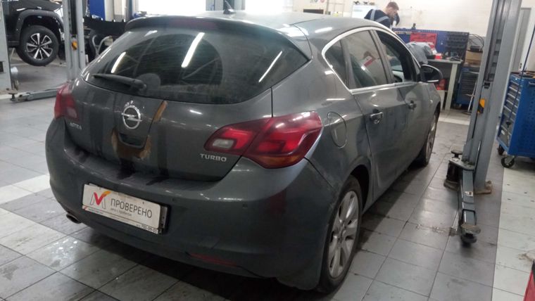 Opel Astra 2012 года, 190 425 км - вид 3 Opel Astra 2012 года, 190 425 км - вид 3