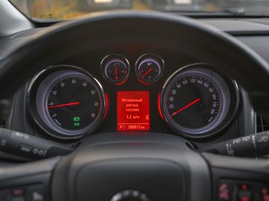 Opel Astra 2012 года, 190 425 км - вид 5