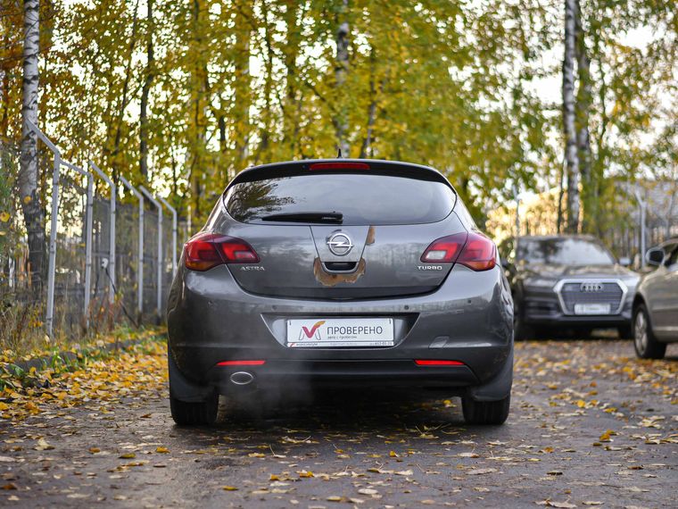 Opel Astra 2012 года, 190 425 км - вид 4