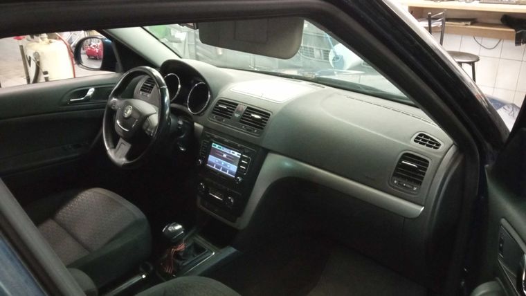 Skoda Yeti 2012 года, 312 669 км - вид 5