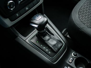 Skoda Yeti 2012 года, 312 669 км - вид 10