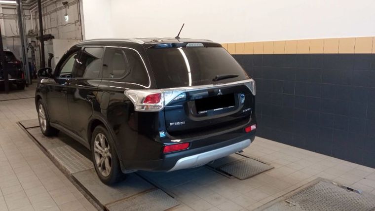 Mitsubishi Outlander 2014 года, 83 717 км - вид 4 Mitsubishi Outlander 2014 года, 83 717 км - вид 4