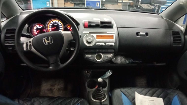 Honda Jazz 2008 года, 218 000 км - вид 4