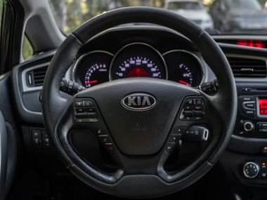 Kia Ceed 2013 года, 217 480 км - вид 6