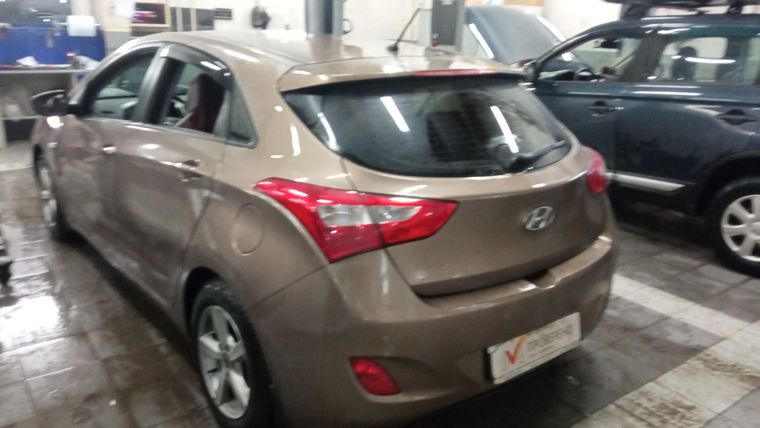 Hyundai i30 2014 года, 167 000 км - вид 4