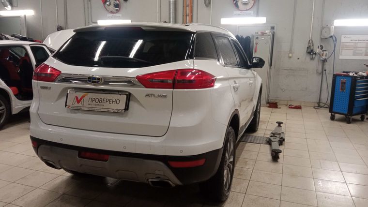 Geely Atlas 2019 года, 118 191 км - вид 4