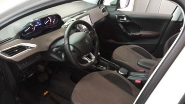 Peugeot 2008 2014 года, 102 018 км - вид 5