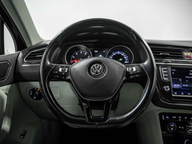 Volkswagen Tiguan 2017 года, 152 847 км - вид 8