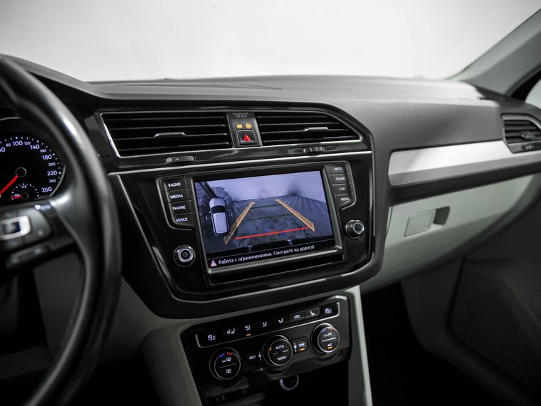 Volkswagen Tiguan 2017 года, 152 847 км - вид 10