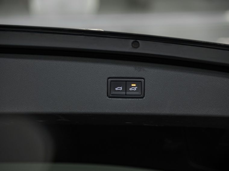 Volkswagen Tiguan 2017 года, 152 847 км - вид 19