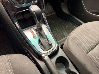 Opel Astra 2011 года, 188 122 км - вид 14