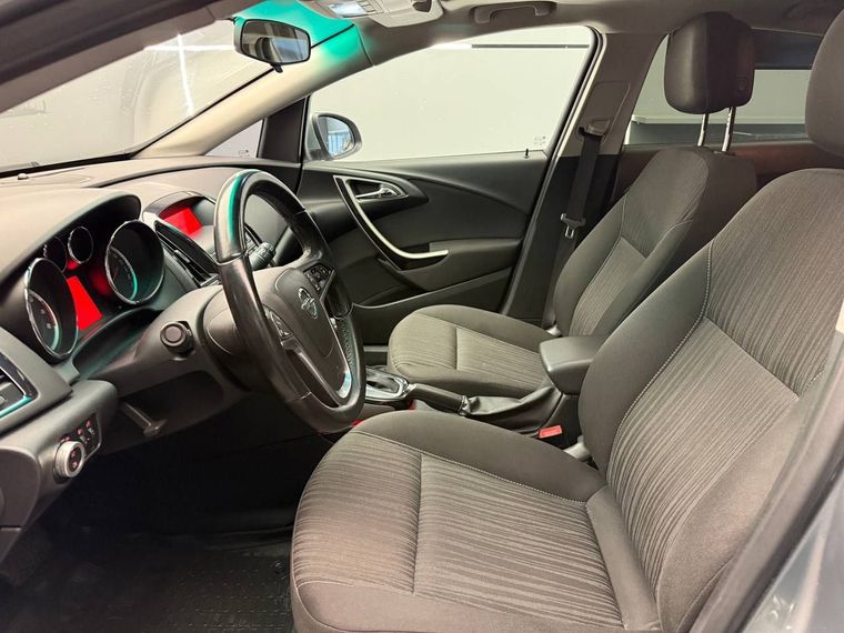 Opel Astra 2011 года, 188 122 км - вид 8