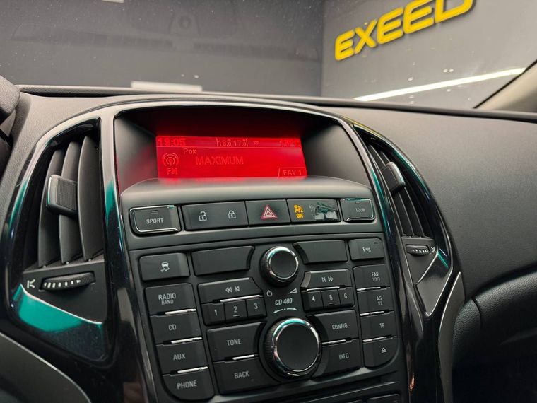 Opel Astra 2011 года, 188 122 км - вид 12