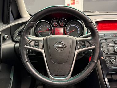Opel Astra 2011 года, 188 122 км - вид 7