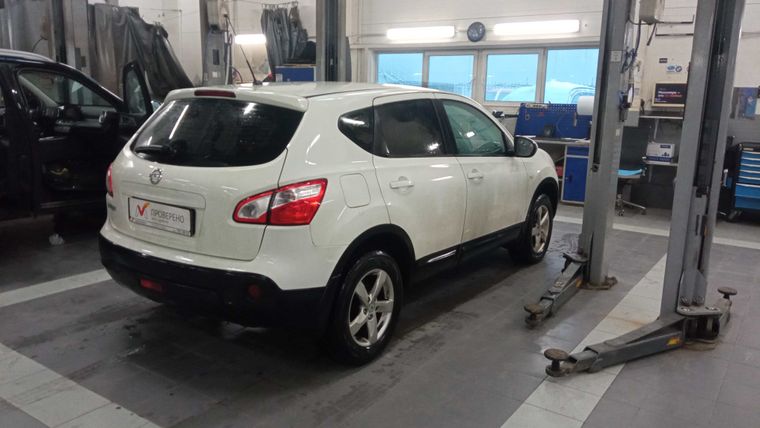 Nissan Qashqai 2013 года, 121 000 км - вид 3