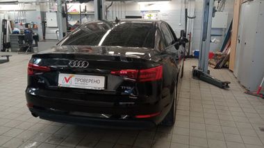 Audi A4 2017 года, 99 637 км - вид 3