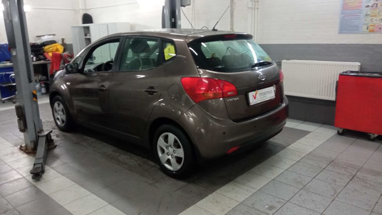 KIA Venga 2012 года, 72 269 км - вид 4