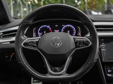 Volkswagen Passat CC 2022 года, 40 325 км - вид 6