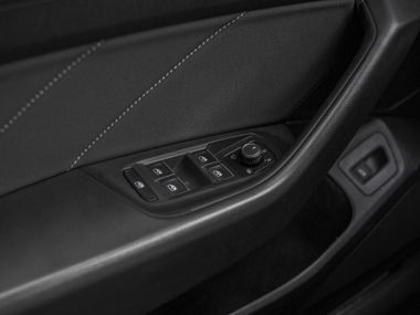 Volkswagen Passat CC 2022 года, 40 325 км - вид 12