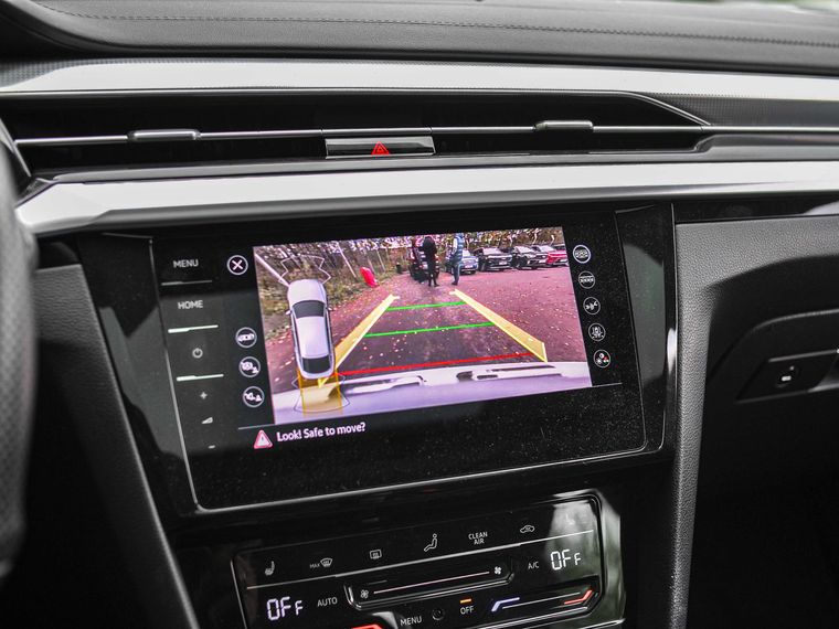 Volkswagen Passat CC 2022 года, 40 325 км - вид 9
