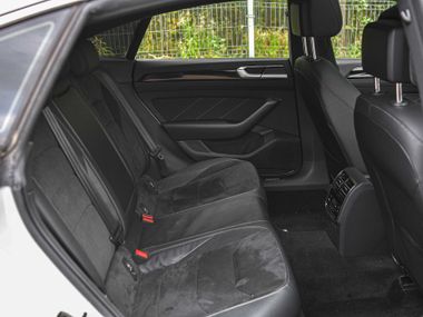 Volkswagen Passat CC 2022 года, 40 325 км - вид 15