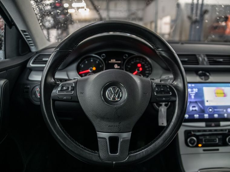 Volkswagen Passat 2011 года, 106 023 км - вид 6