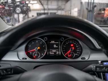 Volkswagen Passat 2011 года, 106 023 км - вид 5