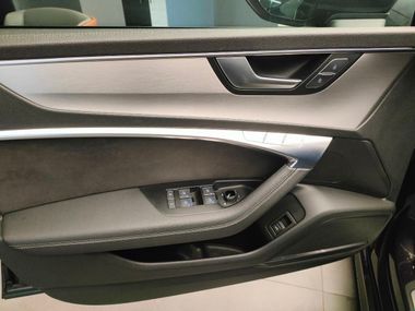 Audi A7 2018 года, 119 922 км - вид 14