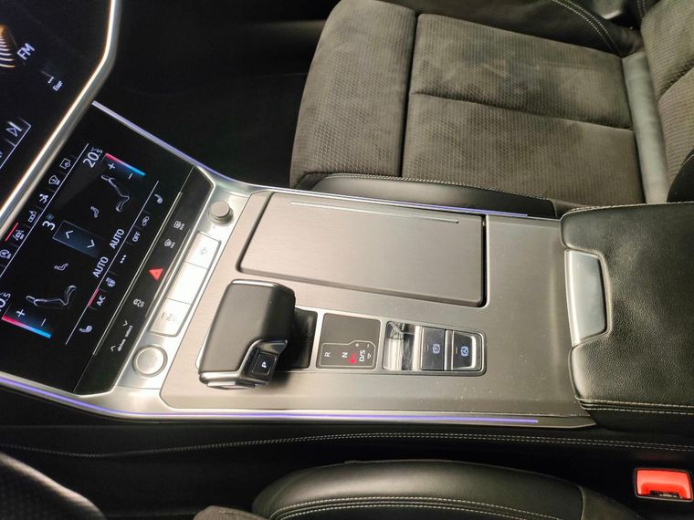 Audi A7 2018 года, 119 922 км - вид 12