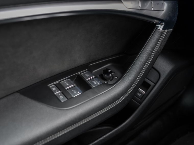 Audi A7 2018 года, 119 922 км - вид 11